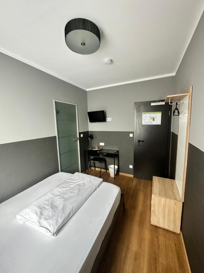 Hotel Fly ' In Offenbach am Main Ngoại thất bức ảnh